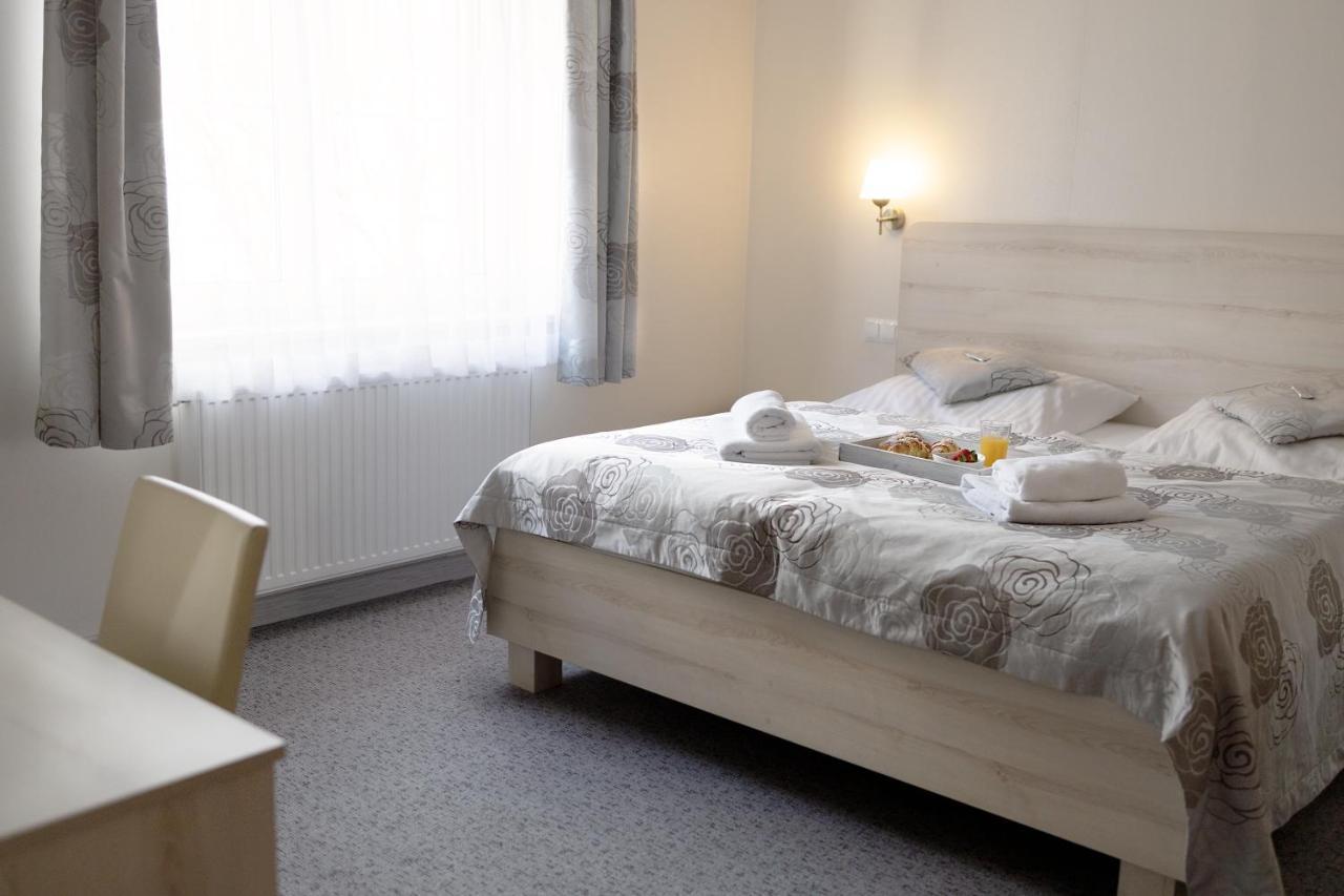 Pensjonat Przy Deptaku W Centrum Polanicy Zdroj Polanica-Zdrój Buitenkant foto